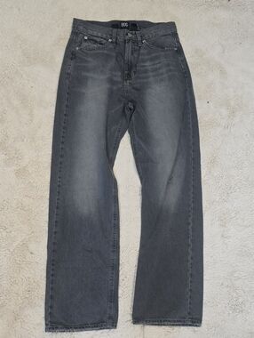 BDG Relaxed Straight-Leg Jeans in Charcoal